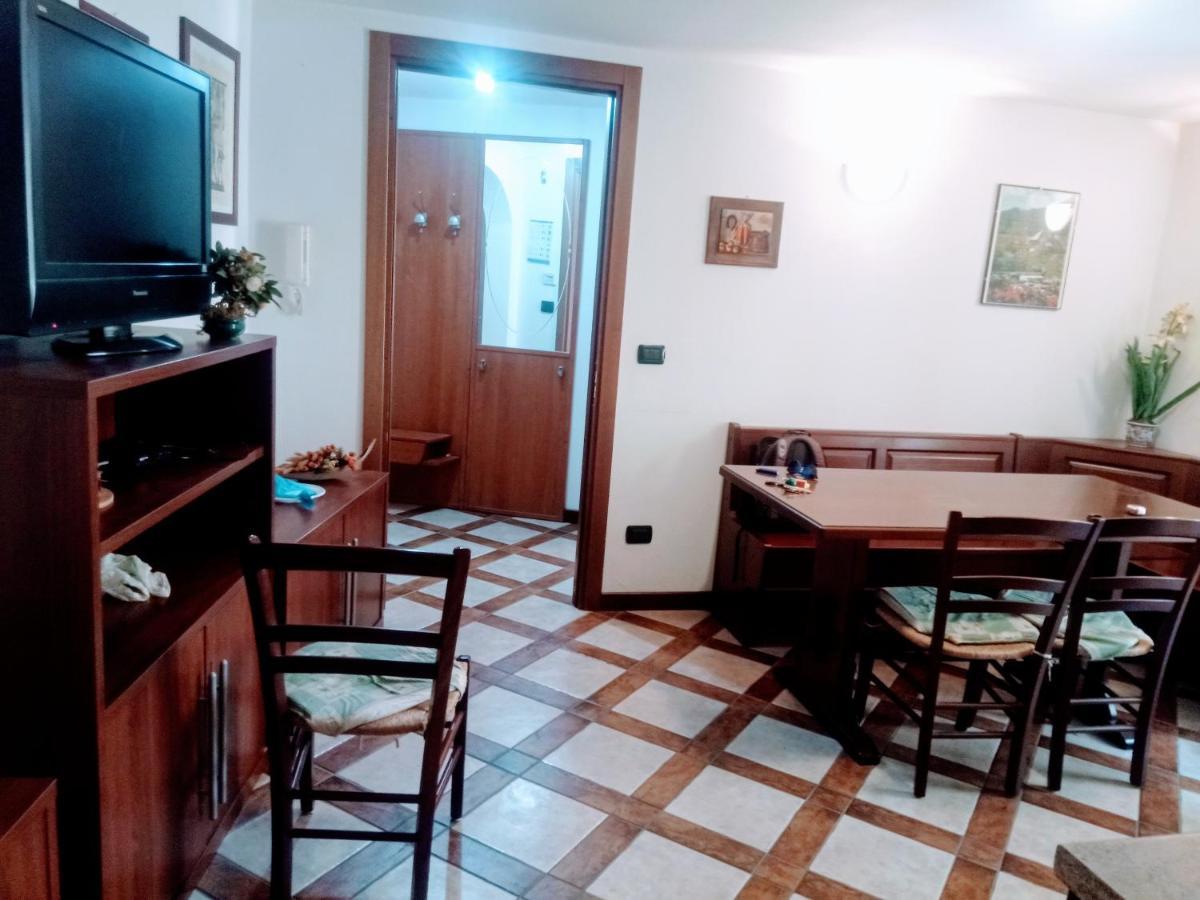 Casa Al Centro Di Cir0037 Apartment *
